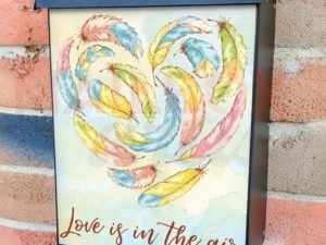 Pretty Feather Heart Colonial Mailbox Cover