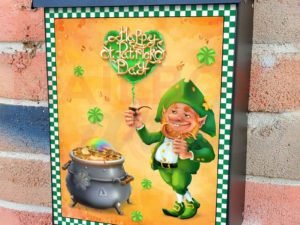St. Patrick Day Leprechaun & Pot of Gold Colonial Mailbox Cover
