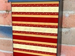 Elegant Traditional Design Colonial Mailbox Cover