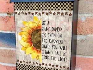 Sunflower Quota Colonial Mailbox Cover