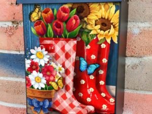 Pioneer  Woman Spring Time Colonial Mailbox Cover