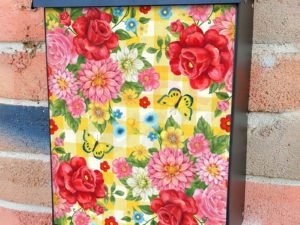 Pioneer Woman Rose Garden #2 Colonial Mailbox Cover