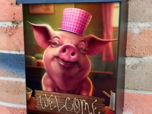 Piglet's Kitchen Colonial Mailbox Cover