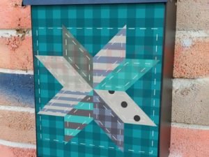 Farmhouse Quilt Design #2 Colonial Mailbox Cover
