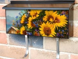 Sunflower Cottage #8 Townhouse Mailbox Cover