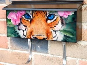 Blue Eyed Tiger Townhouse Mailbox Cover