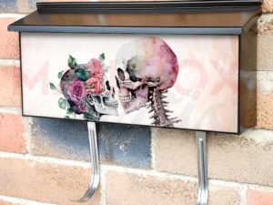 Valentine's Skeleton Couple Townhouse Mailbox Cover