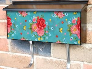 Pioneer Woman Rose Garden #1 Townhouse Mailbox Cover