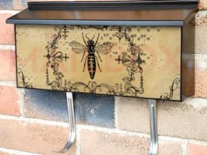 Vintage Queen Bee Townhouse Mailbox Cover